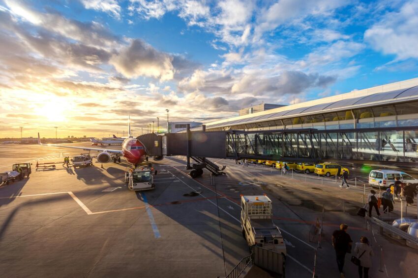 Aeroportul din Berlin suspendă activitatea din cauza unei drone