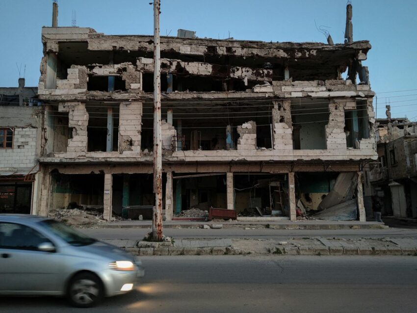 Autoritățile Ruse Taie Utilitățile pentru a Confisca Locuințe în Mariupol
