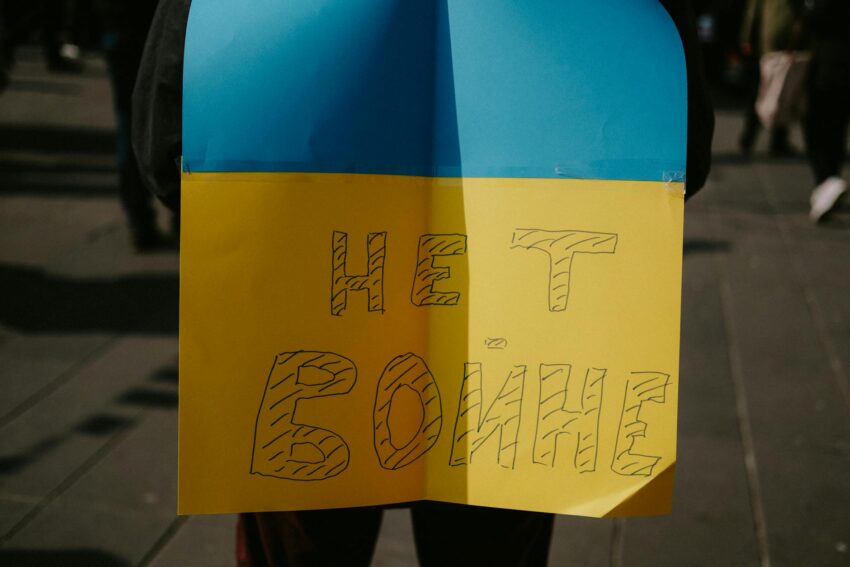 Donald Trump anunță discuții constructive cu Iranul și amână atacurile