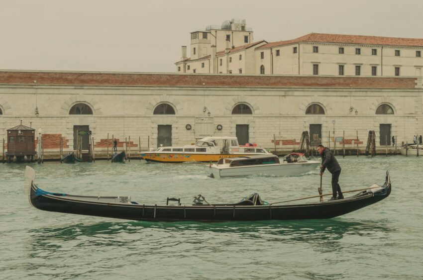 Donald Trump cere ajutor Europei în războiul împotriva Iranului