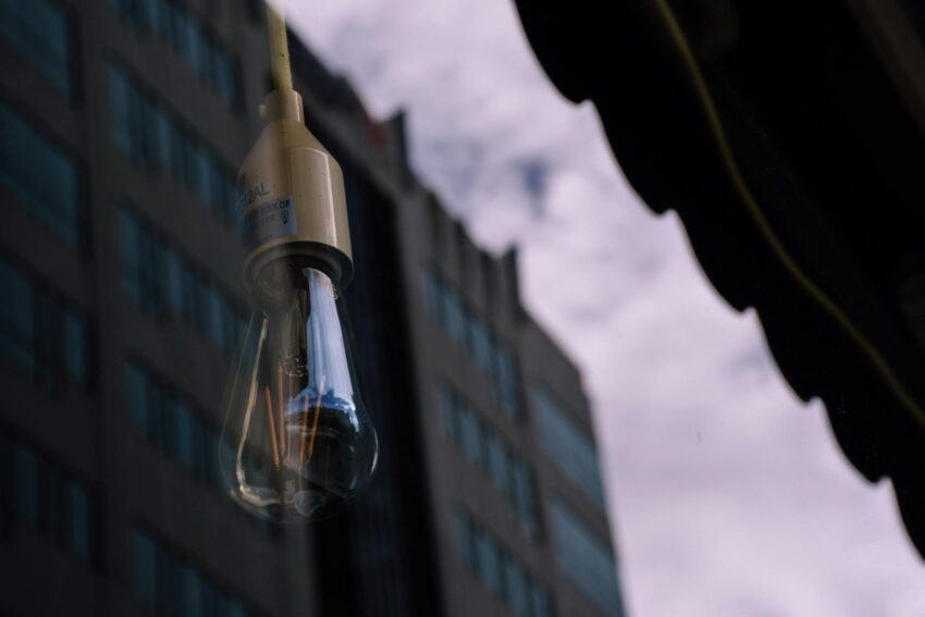 Estonia vrea să se alăture umbrelei nucleare franceze în Europa