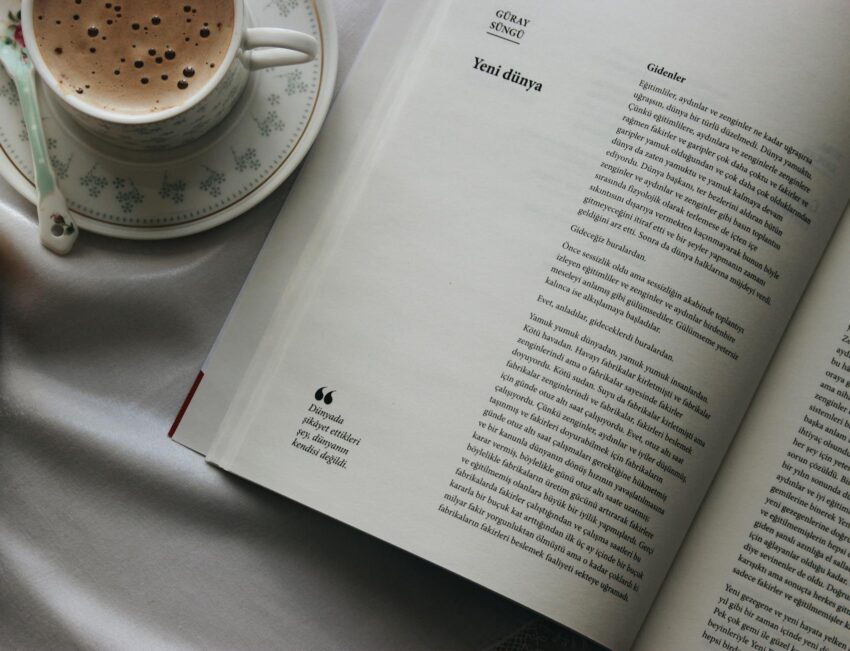 Explozie puternică într-un bloc din Caracal, 25 de persoane evacuate