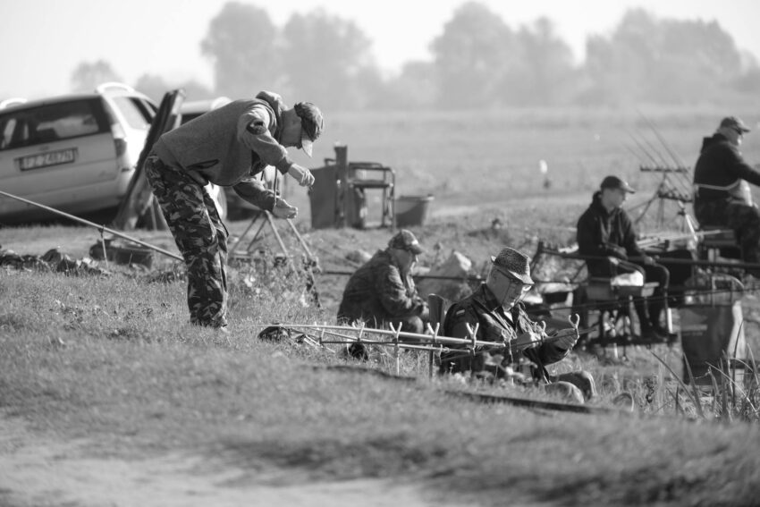 Iranul Amenință cu Prețuri Uriașe la Petrol în Războiul cu Israelul