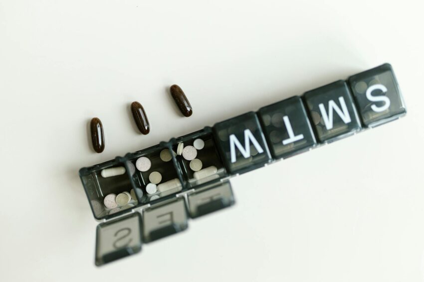 Medicamente False Vândute Online: Un Pericol Pentru Sănătate