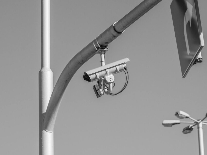 Poliția Română tergiversează amendarea șoferilor din trafic