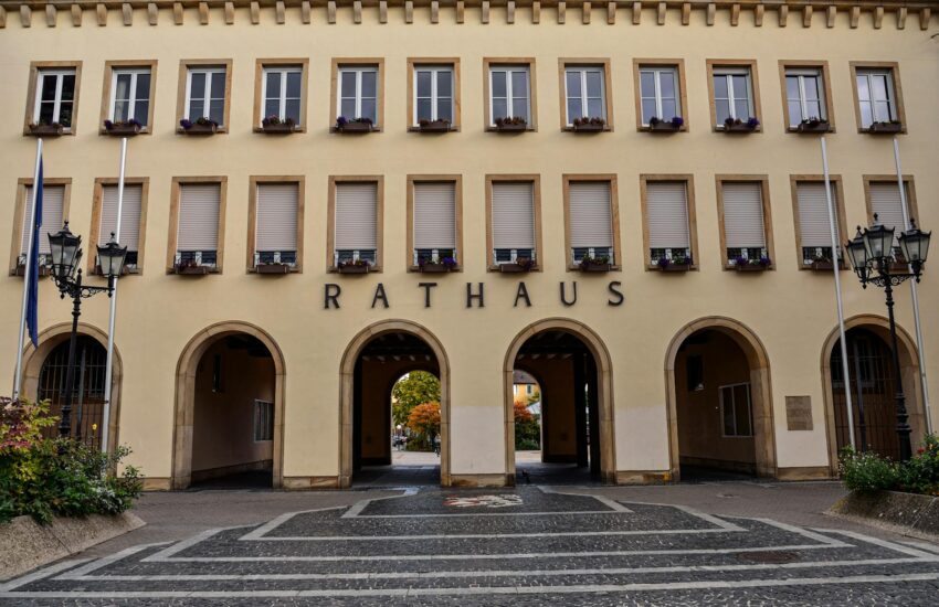 Primarul Bacăului critică Guvernul pentru tăierea fondurilor locale