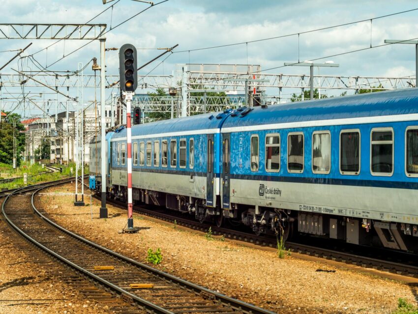 Accident feroviar în Danemarca: Două trenuri locale s-au ciocnit frontal