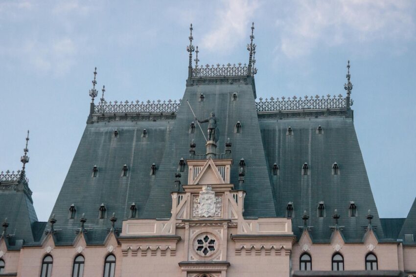 Ministrul Justiției respinge acuzațiile de "blat" politic la numirile din parchete