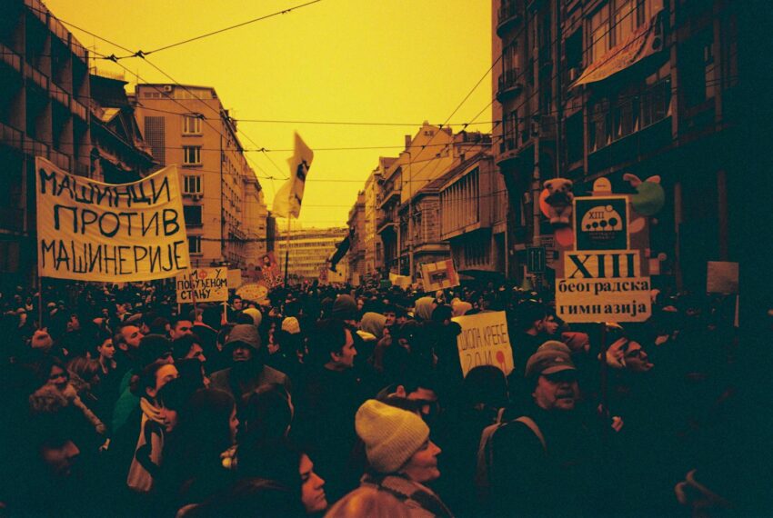 PSD Atacă Guvernarea Bolojan: Linii Roșii Încălcate și Amenințări