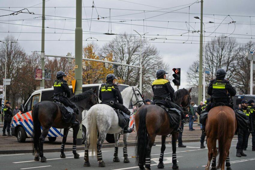 Verificări extinse la aeroporturile din România înainte de Paște