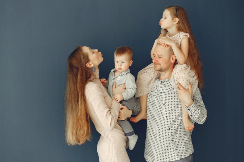 Andreea Bălan și Victor Cornea: O nouă familie în lumea divertismentului