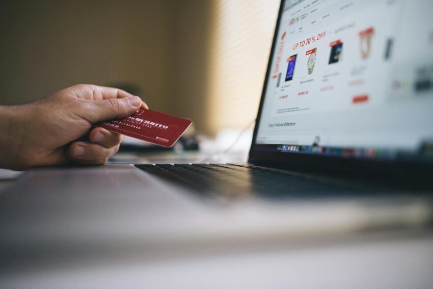 Black Friday 2025: Auchan oferă reduceri de până la 50% pe 1.500 de produse