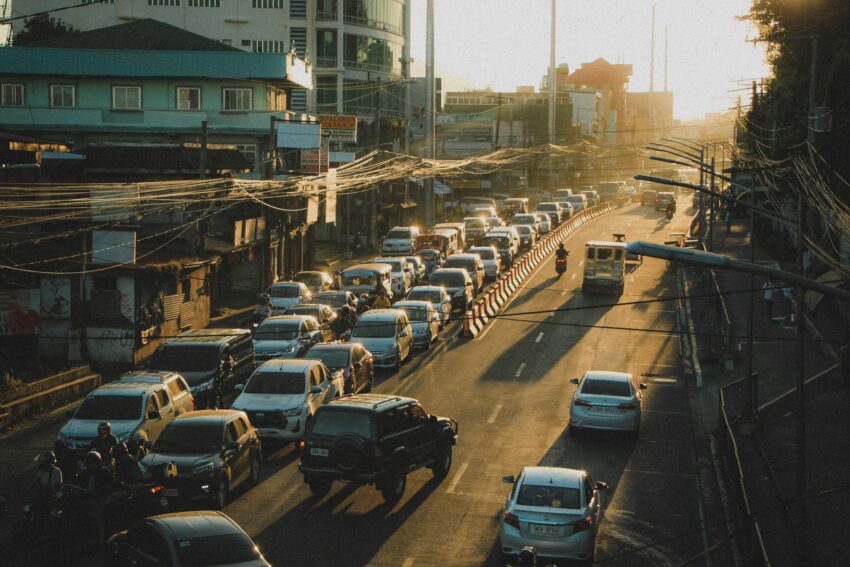 Exercițiu de imaginație pentru șoferii din București propus de Titi Aur