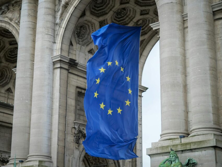 Taxele Noi Europene pentru Acoperirea Deficitului UE