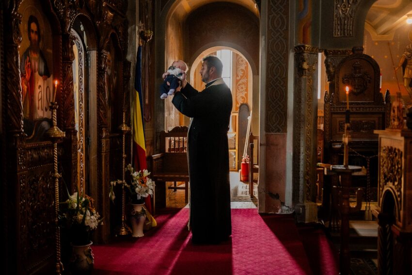 Guvernul Veștea: Miniștri și Schimbări în Cabinetul Liberal