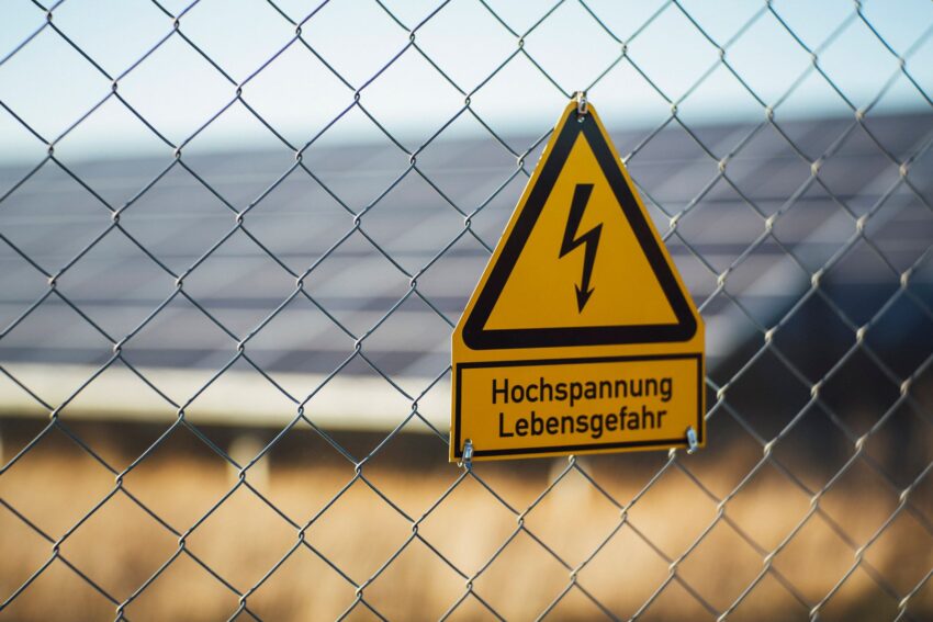 Incident grav la Băile Felix: fetiță de 9 ani electrocutată