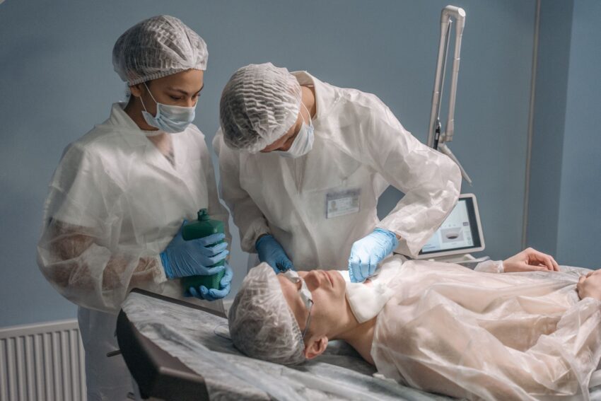 Katie Price revine cu o nouă intervenție estetică radicală