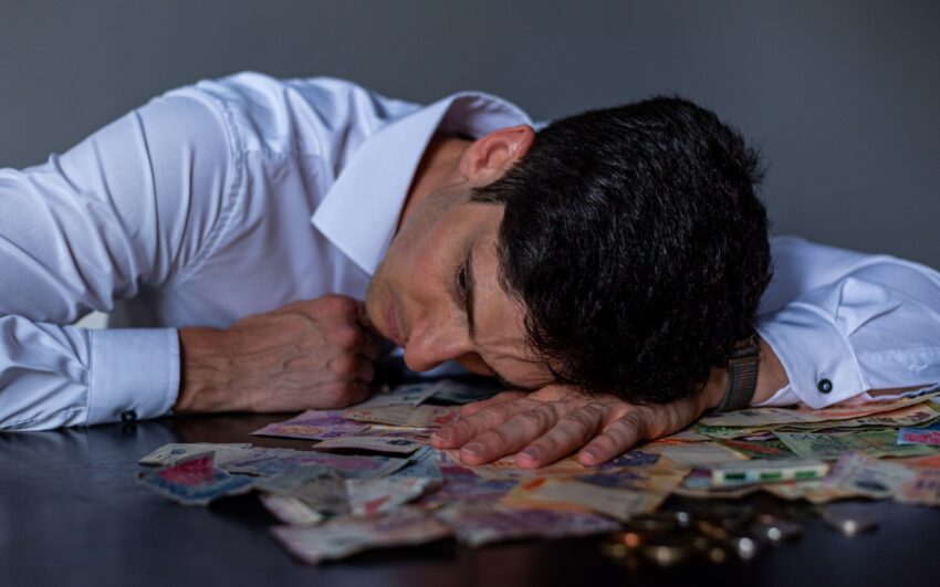 Sancționarea băncilor de către CC: efecte economice și sociale