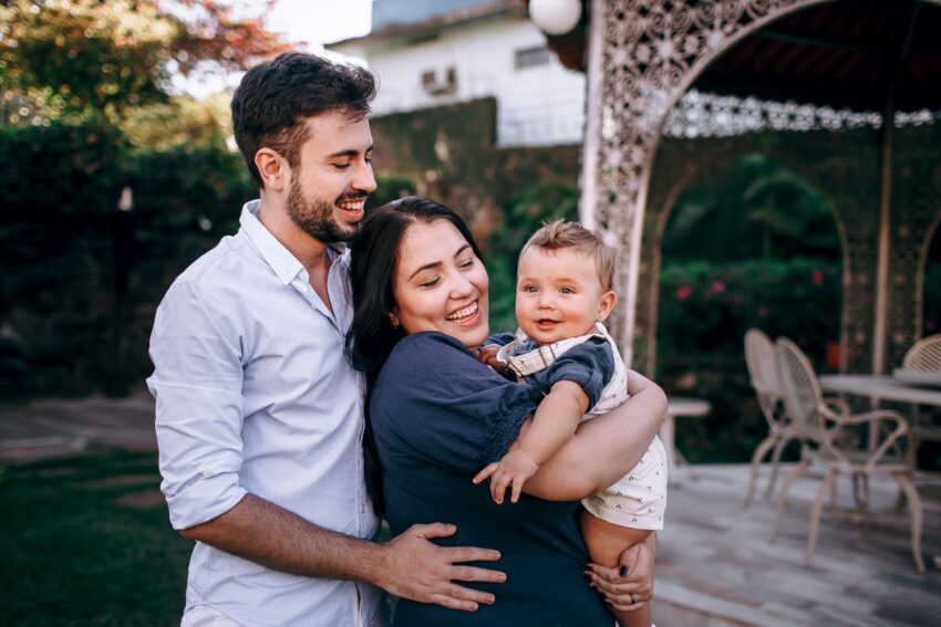 Adela Popescu și Radu Vâlcan sărbătoresc ziua fiului lor la Șușani