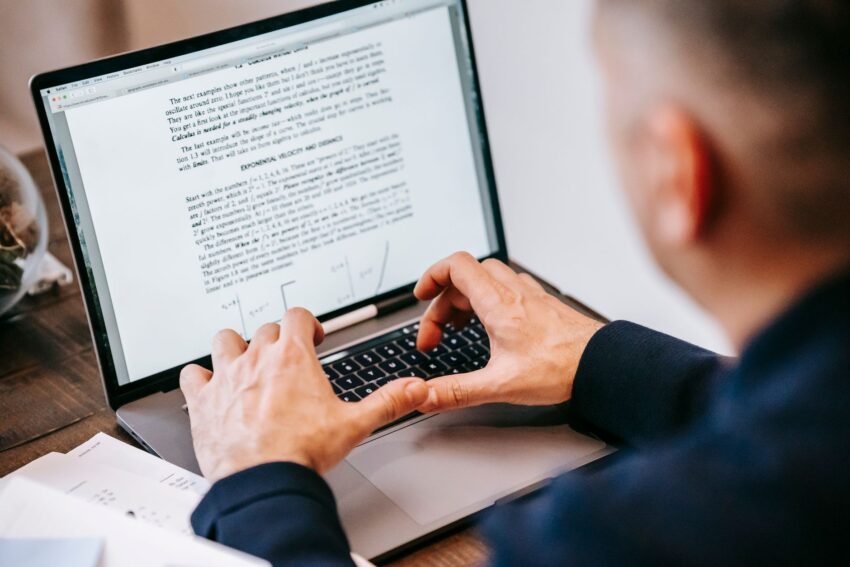 DigiGov: Acte oficiale livrate acasă sau prin email
