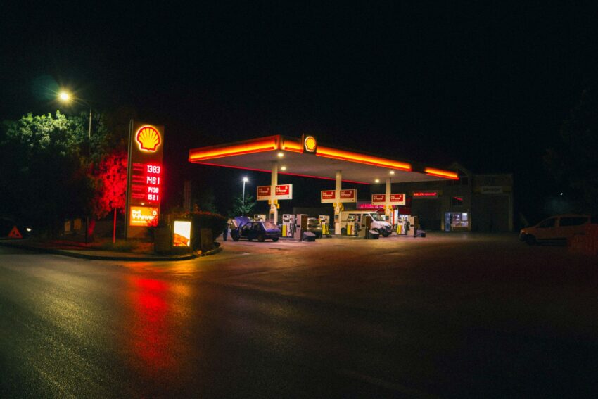 Prețurile carburanților ajung la pragul critic în România