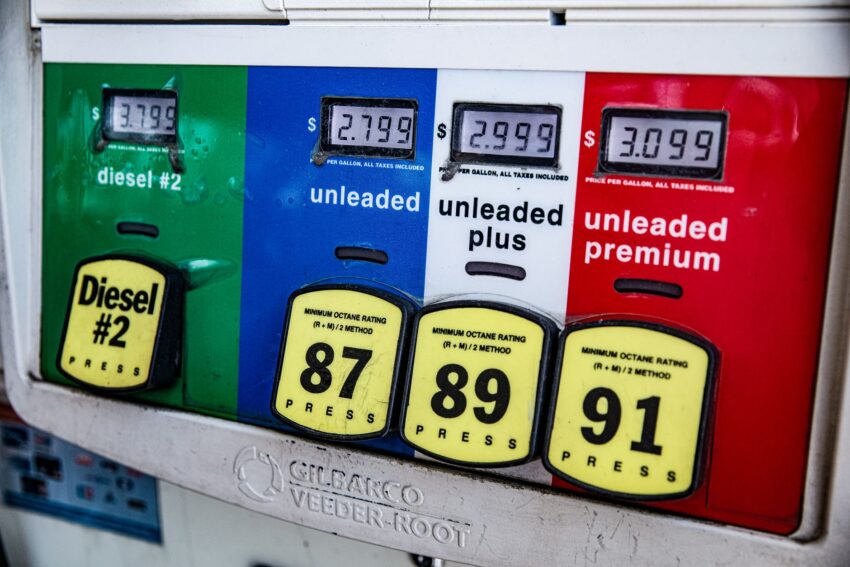 România solicită reconsiderarea taxei pe carbon pentru carburanți